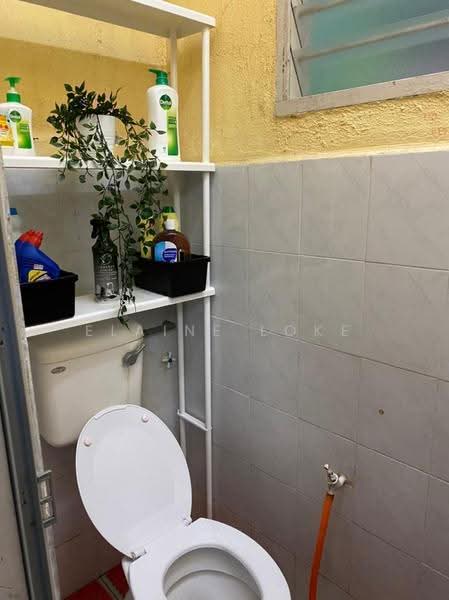 Flat for Sale at Segar Ria - Elaine Loke - Bathroom - PropertyGuru.com.my