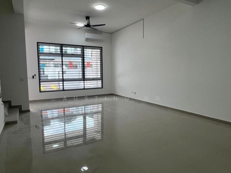 2-storey Terraced House for Rent in Bandar Putra Kulai (Kulai) - Austing Ng - Living Room - PropertyGuru.com.my
