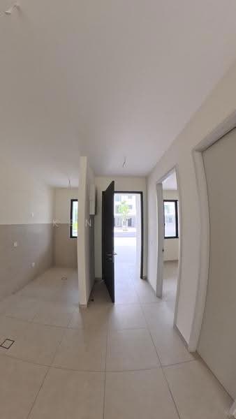 Rumah Teres 3-Tingkat untuk Disewa di Petaling Jaya (Selangor) - KEN FARM - Entrance - PropertyGuru.com.my
