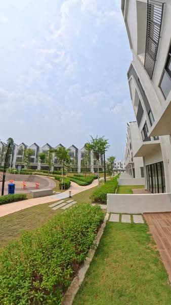 Rumah Teres 3-Tingkat untuk Disewa di Petaling Jaya (Selangor) - KEN FARM - Exterior - PropertyGuru.com.my