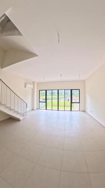 Rumah Teres 3-Tingkat untuk Disewa di Petaling Jaya (Selangor) - KEN FARM - Living Room - PropertyGuru.com.my
