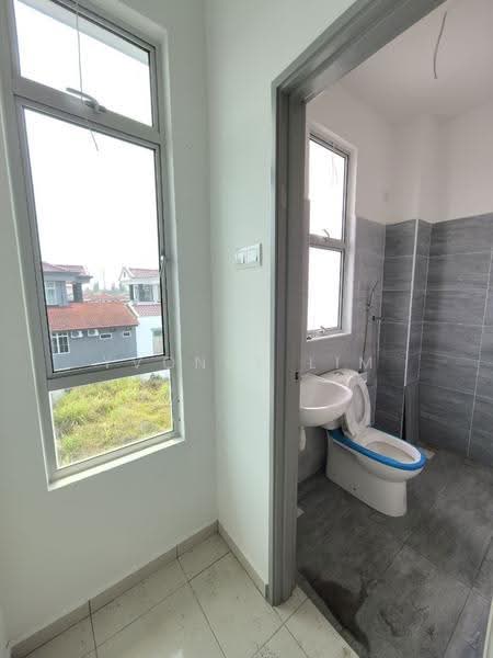 2-storey Terraced House for Sale in Bandar Pontian (Pontian) - Yvonne Lim - Bathroom - PropertyGuru.com.my