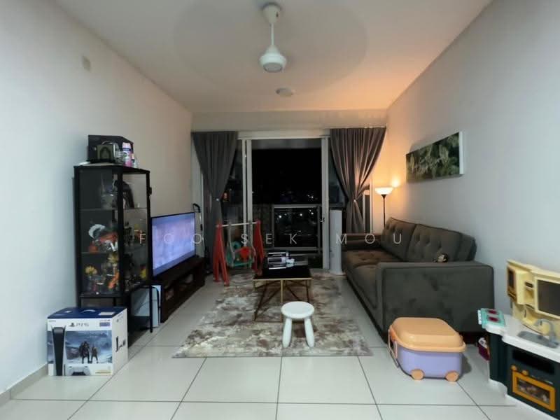 Kediaman Servis untuk Dijual di MH Platinum Residence - Foo Sek Mou - Living Room - PropertyGuru.com.my