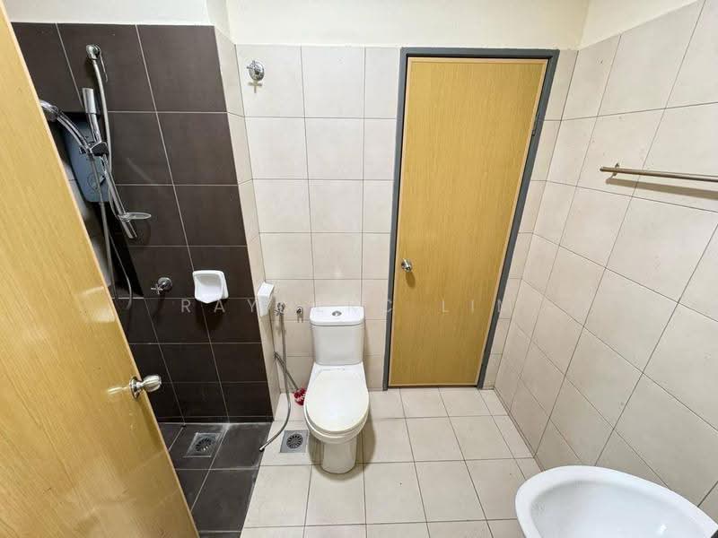 Rumah Teres 2-Tingkat untuk Dijual di Bandar Tasik Puteri (Rawang) - Raymerc Lim - Bathroom - PropertyGuru.com.my