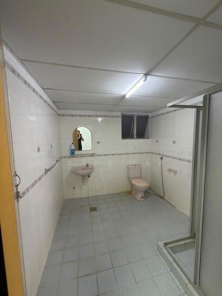 Kondominium untuk Disewa di Venice Hill - Wayne Yap - Bathroom - PropertyGuru.com.my
