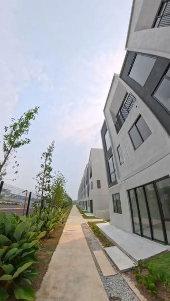 Rumah Bandar untuk Disewa di Petaling (Selangor) - KEN FARM - Exterior - PropertyGuru.com.my