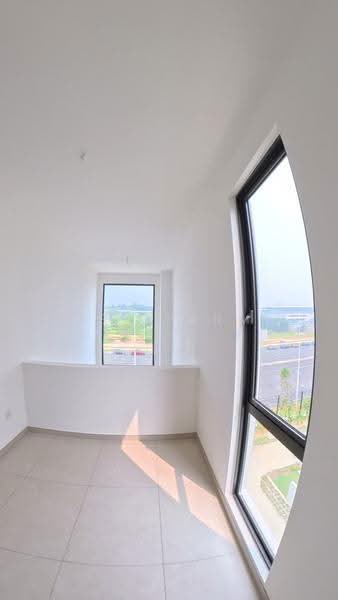 Rumah Bandar untuk Disewa di Petaling (Selangor) - KEN FARM - View - PropertyGuru.com.my