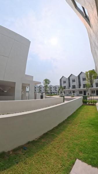 Rumah Bandar untuk Disewa di Petaling (Selangor) - KEN FARM - Exterior - PropertyGuru.com.my
