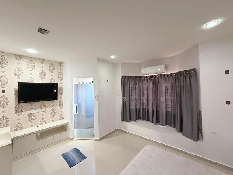 Rumah Teres 2-Tingkat untuk Dijual di Sungai Ara (Penang) - Welwits Sim - Living Room - PropertyGuru.com.my