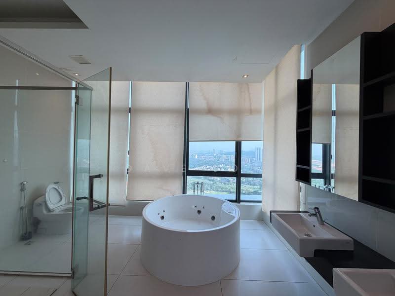 Kondominium untuk Dijual di Tropicana Grande - Dave Soh - Bathroom - PropertyGuru.com.my
