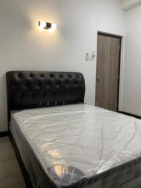 Condominium for Sale at Gurney Park Condominium - Jeff Ooi - Bedroom - PropertyGuru.com.my