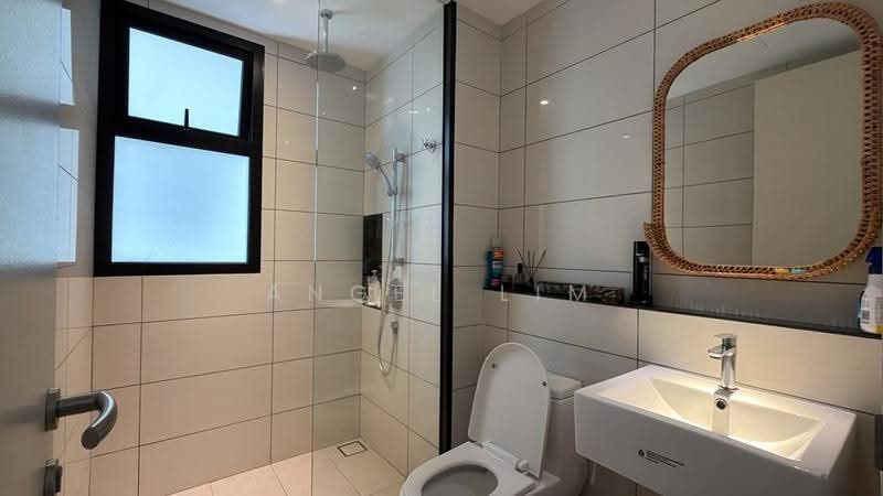 Kediaman Servis untuk Disewa di Duta Park Residences - Angel Lim - Bathroom - PropertyGuru.com.my