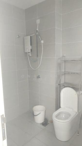 Rumah Teres 2-Tingkat untuk Disewa di Taman Ara Sendayan (Bandar Sri Sendayan) - Ong Jia Hui - Bathroom - PropertyGuru.com.my