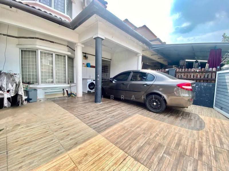 Rumah Teres 2-Tingkat untuk Dijual di Seksyen 8 (Bangi) - Azli Ibrahim - Exterior - PropertyGuru.com.my
