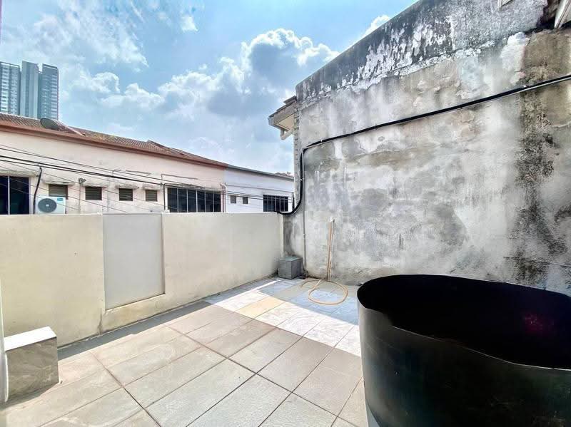 Rumah Teres 2-Tingkat untuk Dijual di Seksyen 8 (Bangi) - Azli Ibrahim - Exterior - PropertyGuru.com.my