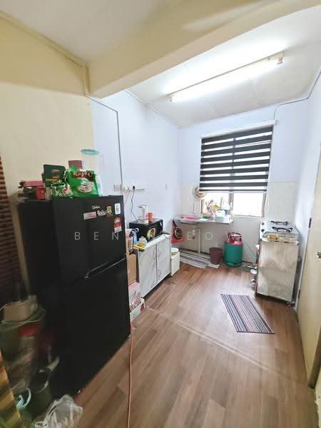 2-storey Terraced House for Sale in Bandar Putra Kulai (Kulai) - Ben Nyeow - Kitchen - PropertyGuru.com.my