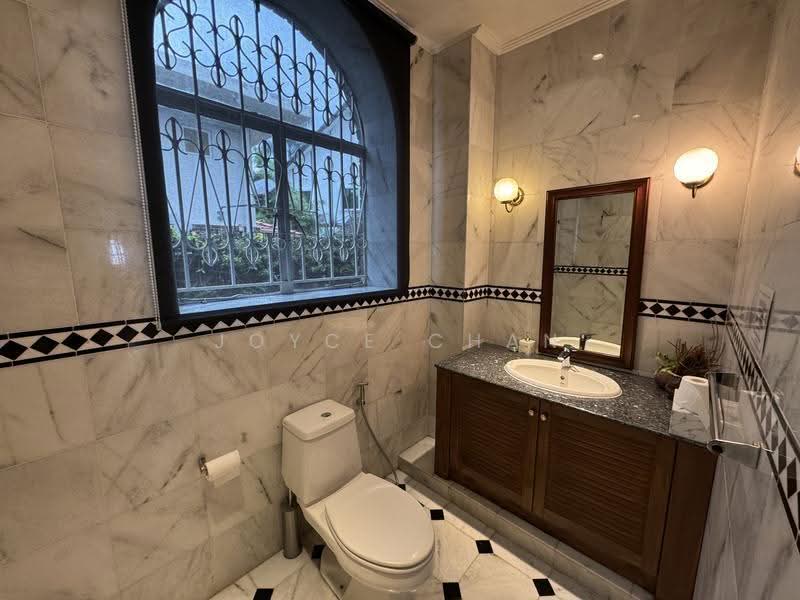 Rumah Banglo untuk Disewa di Ampang (Ampang) - Joyce Chan - Bathroom - PropertyGuru.com.my