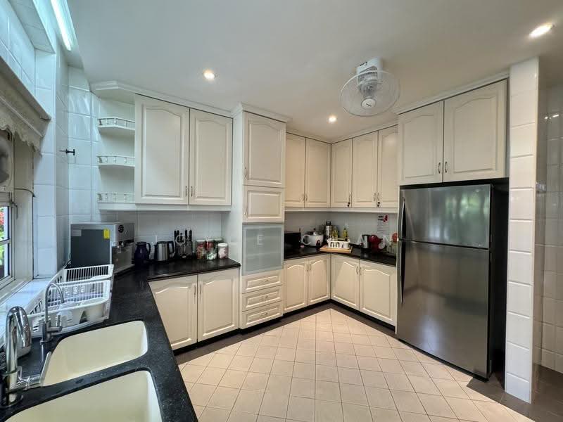 Rumah Banglo untuk Disewa di Ampang (Ampang) - Joyce Chan - Kitchen - PropertyGuru.com.my