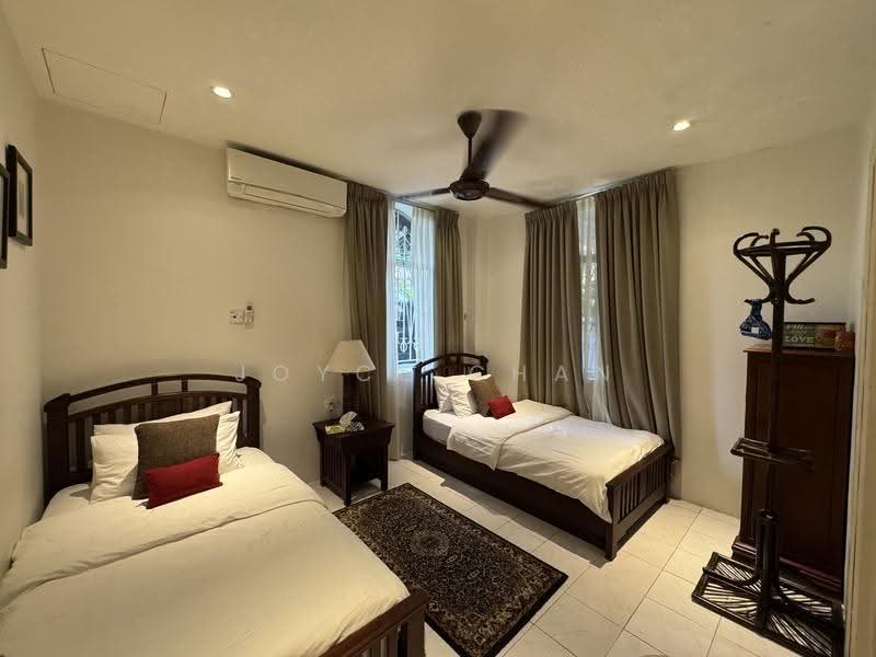 Rumah Banglo untuk Disewa di Ampang (Ampang) - Joyce Chan - Bedroom - PropertyGuru.com.my