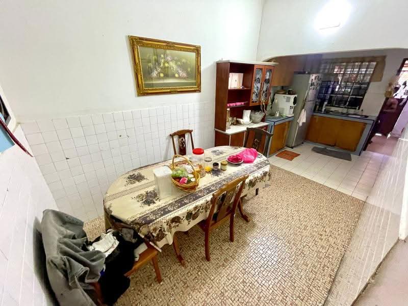 Rumah Teres 2-Tingkat untuk Dijual di Taman Sri Watan (Ampang) - Abid Sabarudin - Dining Room - PropertyGuru.com.my
