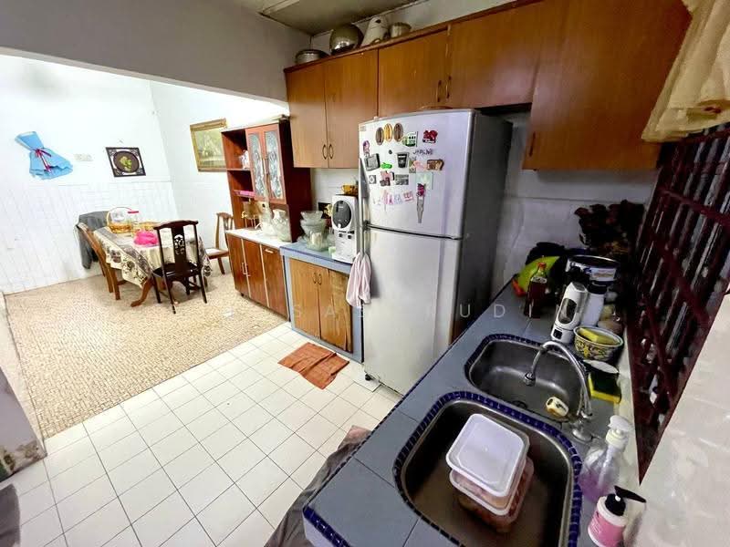 Rumah Teres 2-Tingkat untuk Dijual di Taman Sri Watan (Ampang) - Abid Sabarudin - Kitchen - PropertyGuru.com.my