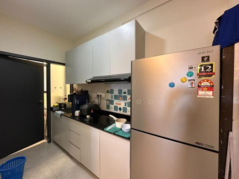 Kediaman Servis untuk Dijual di ASTON ACACIA - Ignis Phoong - Kitchen - PropertyGuru.com.my