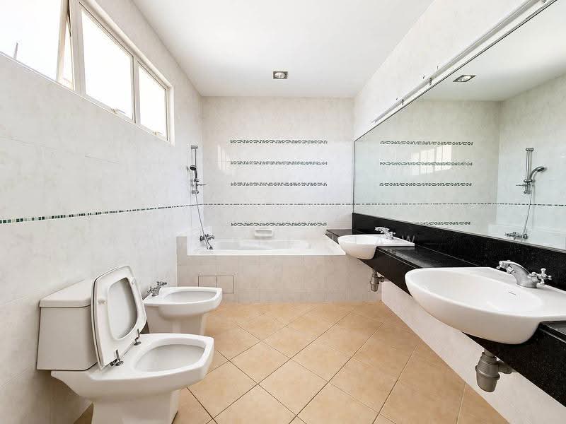 Rumah Berkembar untuk Dijual di Tropicana (Selangor) - Vincent Liaw - Bathroom - PropertyGuru.com.my