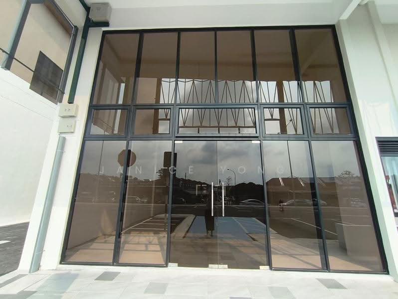 Shop for Rent in Bukit Indah (Iskandar Puteri (Nusajaya)) - Janice Yong - Entrance - PropertyGuru.com.my