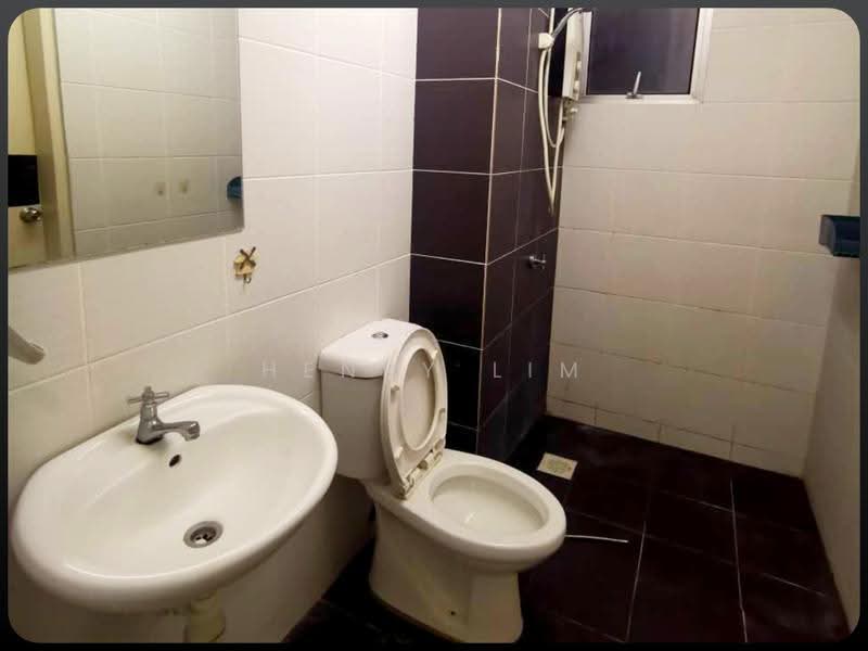 Service Residence for Rent at Maxim Residences - Henry Lim - Bathroom - PropertyGuru.com.my