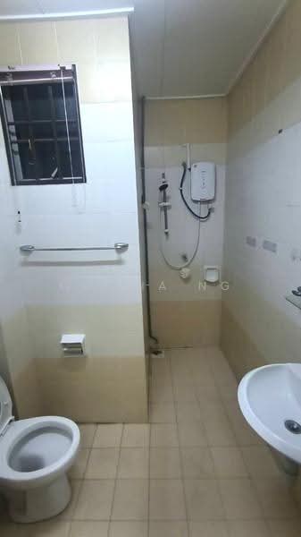 Rumah Teres 2-Tingkat untuk Disewa di Bandar Damai Perdana (Cheras) - Olivia Ng - Bathroom - PropertyGuru.com.my
