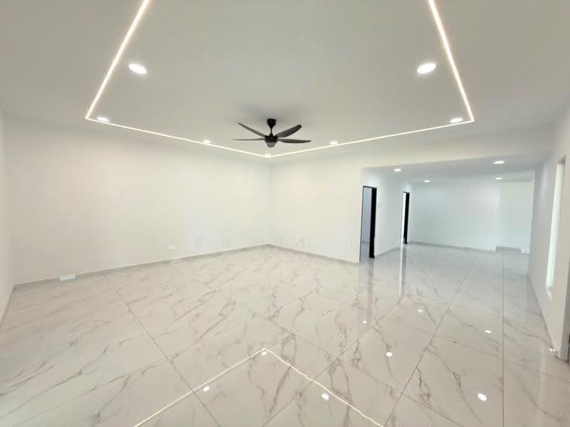1-storey Terraced House for Sale in Taman Dato' Chellam (Ulu Tiram) - Bernard Lim - Living Room - PropertyGuru.com.my