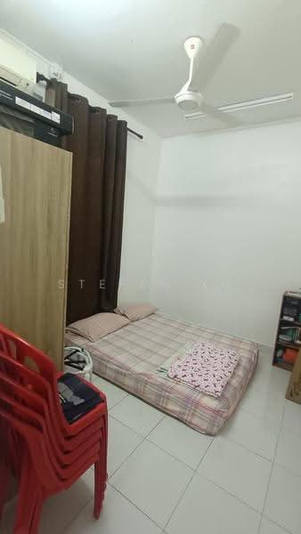 Apartment for Sale at Pangsapuri Kasturi Bandar Dato Onn - Stefan Yu - Bedroom - PropertyGuru.com.my