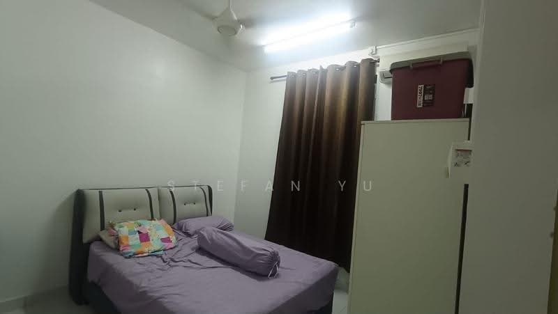 Apartment for Sale at Pangsapuri Kasturi Bandar Dato Onn - Stefan Yu - Bedroom - PropertyGuru.com.my