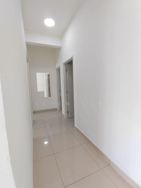 Kediaman Servis untuk Dijual di Meridin Bayvue Serviced Apartment - Vlien Lua - PropertyGuru.com.my