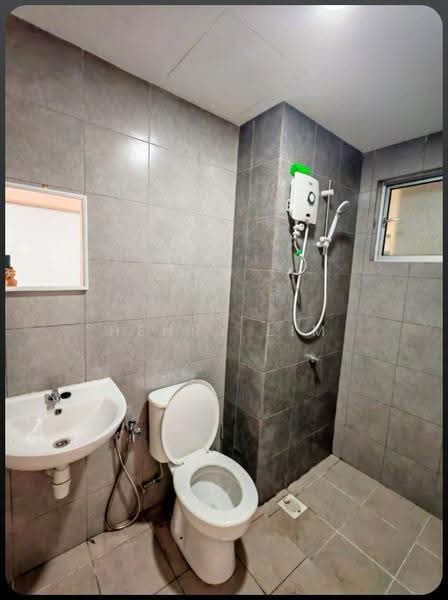Condominium for Rent at Residensi Sateria - Henry Lim - Bathroom - PropertyGuru.com.my
