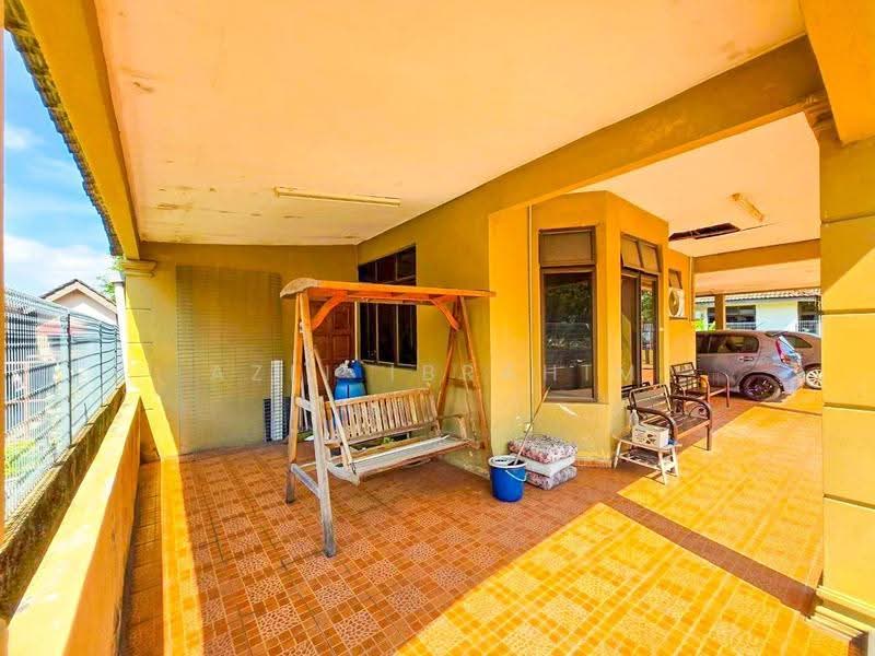 Bungalow House for Sale in Bandar Rinching (Semenyih) - Azli Ibrahim - Exterior - PropertyGuru.com.my