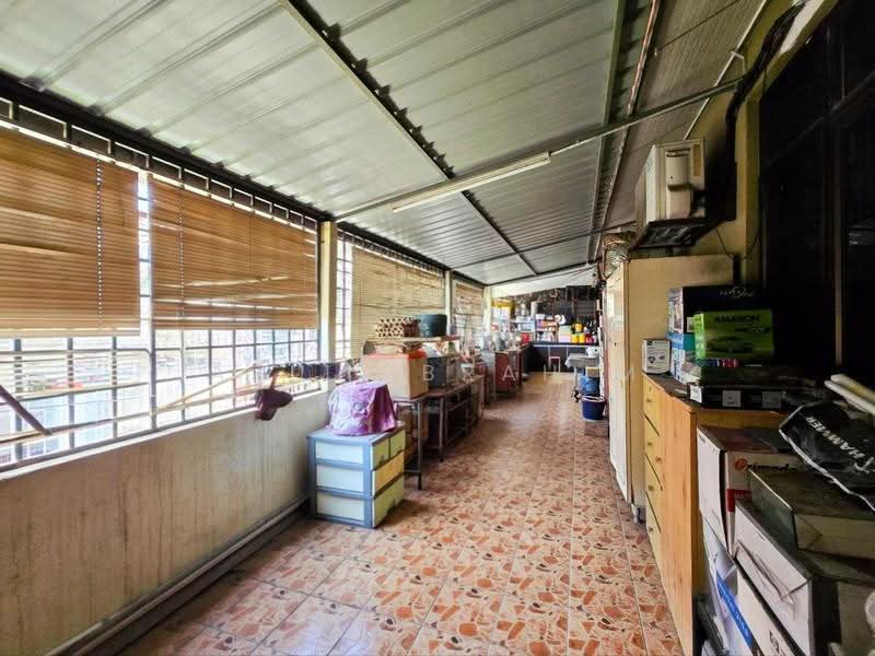 Bungalow House for Sale in Bandar Rinching (Semenyih) - Azli Ibrahim - Corridor - PropertyGuru.com.my