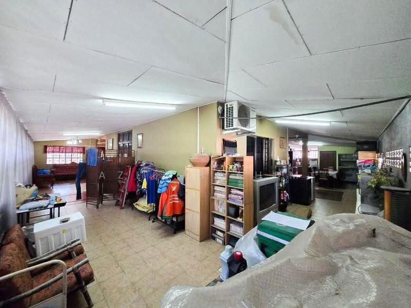 Bungalow House for Sale in Bandar Rinching (Semenyih) - Azli Ibrahim - Living Room - PropertyGuru.com.my