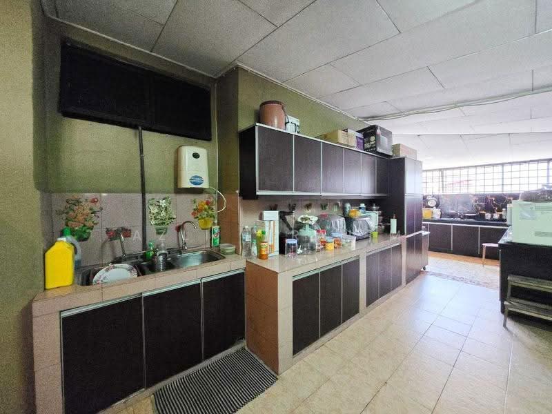 Bungalow House for Sale in Bandar Rinching (Semenyih) - Azli Ibrahim - Kitchen - PropertyGuru.com.my