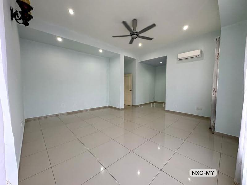 Rumah Berkembar untuk Dijual di Ambang Botanic (Klang) - Darren Chen - Living Room - PropertyGuru.com.my