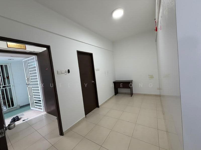 Kediaman Servis untuk Dijual di The Garden Residences - Xuelly Cheong - Entrance - PropertyGuru.com.my