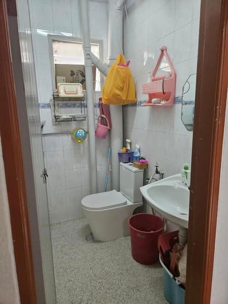 Pangsapuri untuk Dijual di Kota Emas - Lilly . - Bathroom - PropertyGuru.com.my