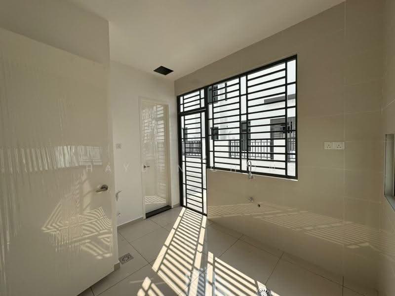 Semi-Detached House for Sale in Setia Eco Gardens (Gelang Patah) - Hayden Chong - Interior - PropertyGuru.com.my