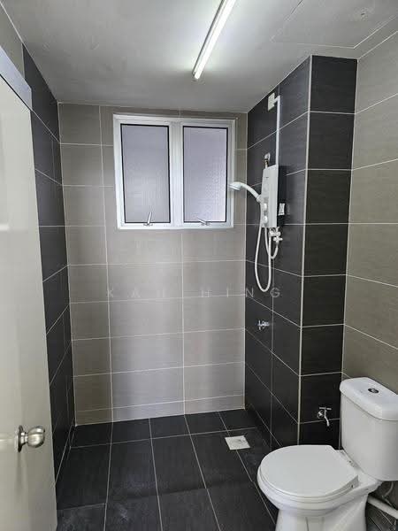 Service Residence for Rent at Maxim Residences - Kah Hing - Bathroom - PropertyGuru.com.my