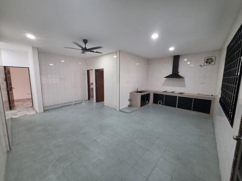 2-storey Terraced House for Sale in Taman Sri Skudai (Skudai) - Jayden Ng - Kitchen - PropertyGuru.com.my