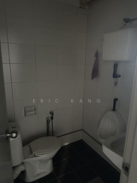 Office for Rent in Taman Bukit Jambul (Bukit Jambul) - Eric Kang - Bathroom - PropertyGuru.com.my