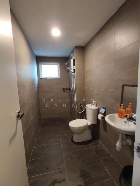 Apartment for Rent at Pangsapuri Miro - Najibah Sahari - Bathroom - PropertyGuru.com.my