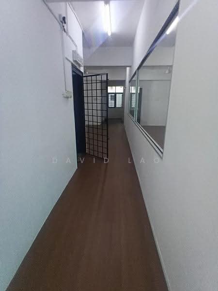 Pejabat untuk Disewa di Petaling Jaya (Selangor) - David Lao - Corridor - PropertyGuru.com.my