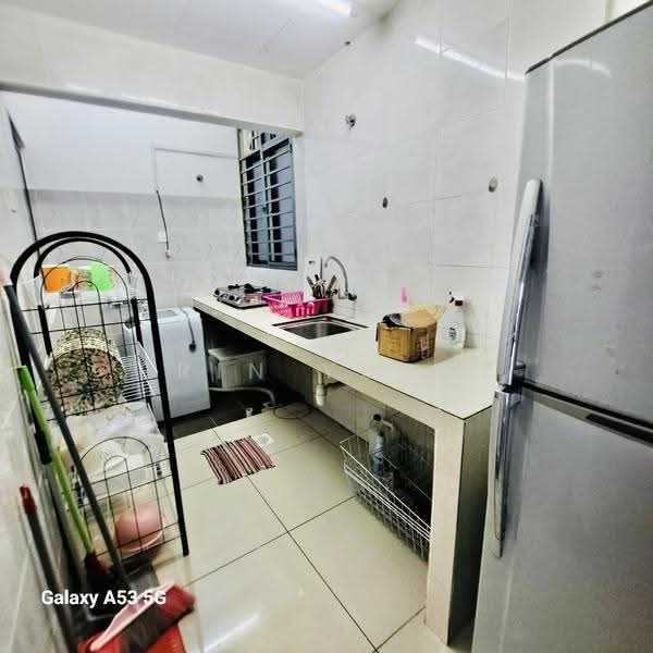 Condominium for Rent at Residensi Zamrud - Erin Yusof - Kitchen - PropertyGuru.com.my
