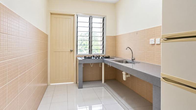 Apartment for Rent at Alpine Village - Steven . - Kitchen - PropertyGuru.com.my
